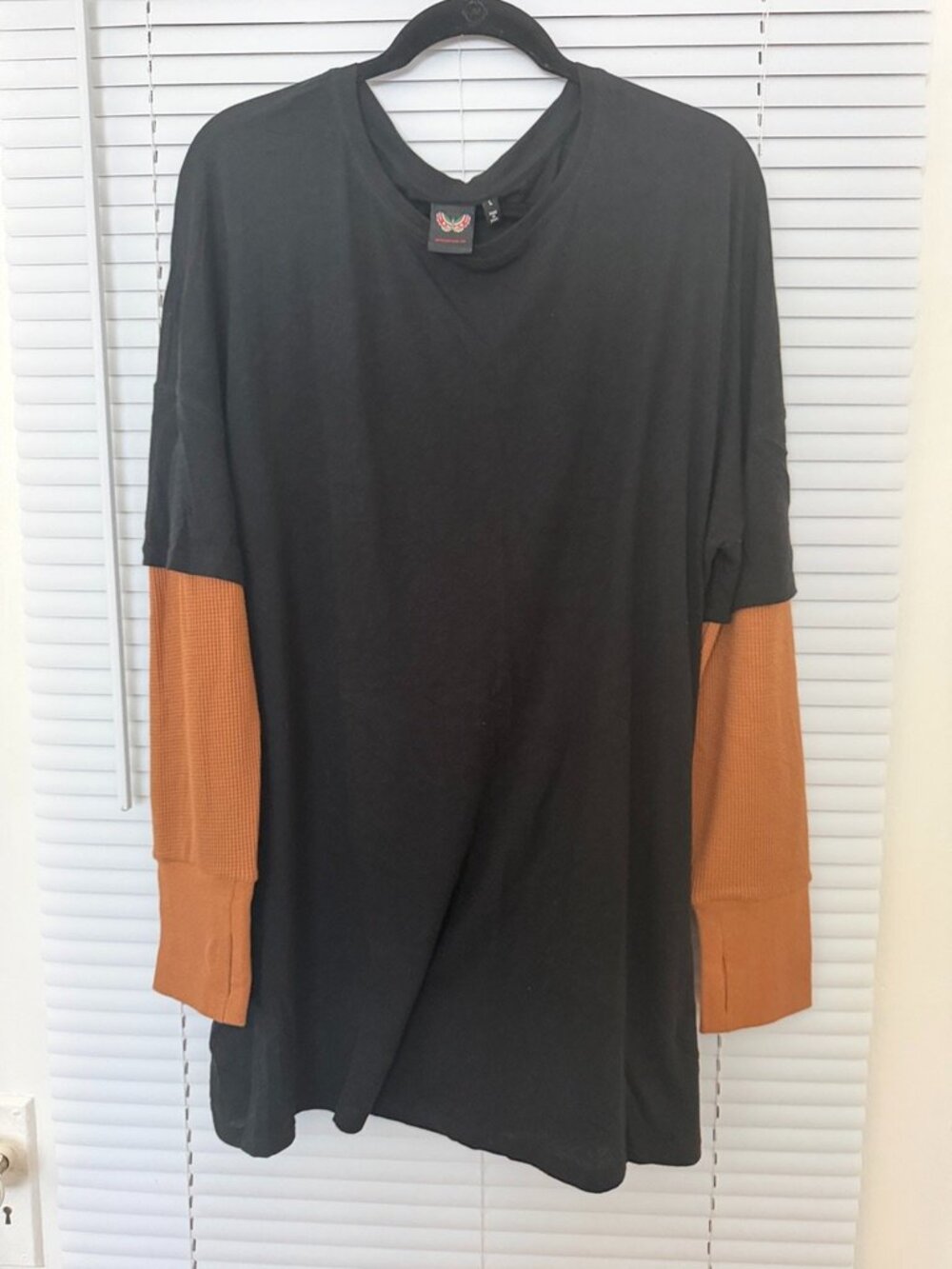 Girrlscout The Alex Oversized Tee w/ Thermal Sleeves Size L